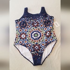 NWT Women's One Piece Swimsuit NWT